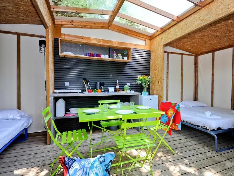 Camping Emeraude Saint-Briac-sur-Mer Campsite